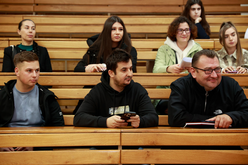 Integrare și cunoaștere: Orientation Week la Universitatea Internațională Danubius